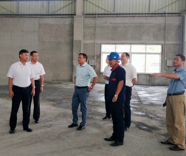 集團公司黨委委員、股份公司黨委書記、總經(jīng)理蔣培進到矸石項目部調(diào)研 