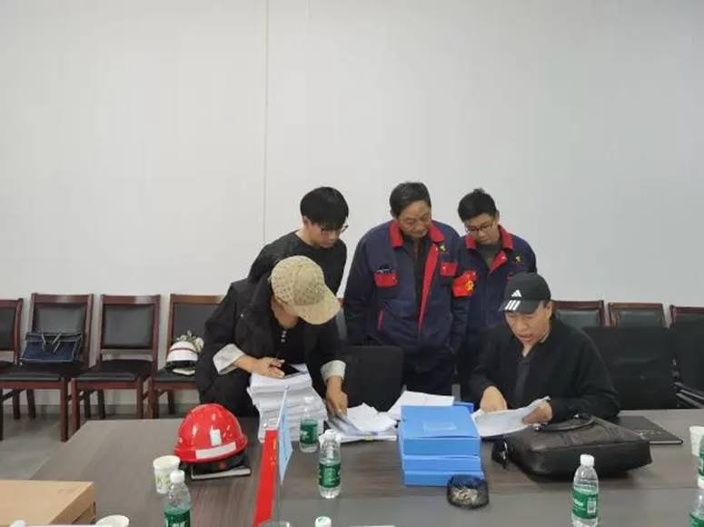 赤峰金通二期電解項目部順利通過赤峰市高新區(qū)國慶節(jié)前安全、質(zhì)量聯(lián)合專項檢查 